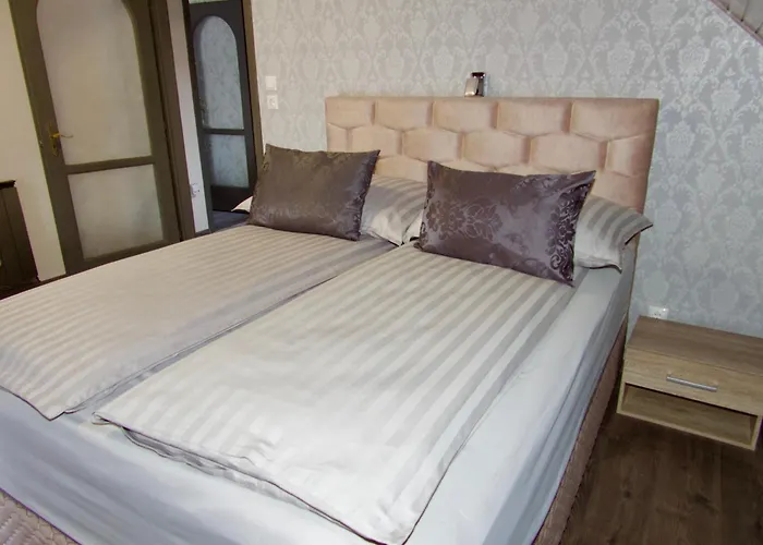 Crystal Apartman