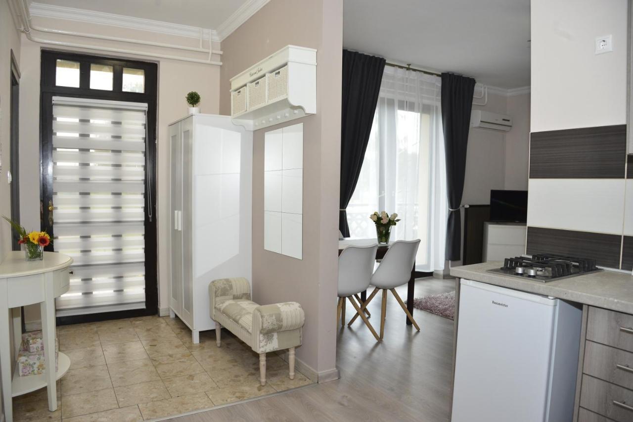 Crystal Apartment *