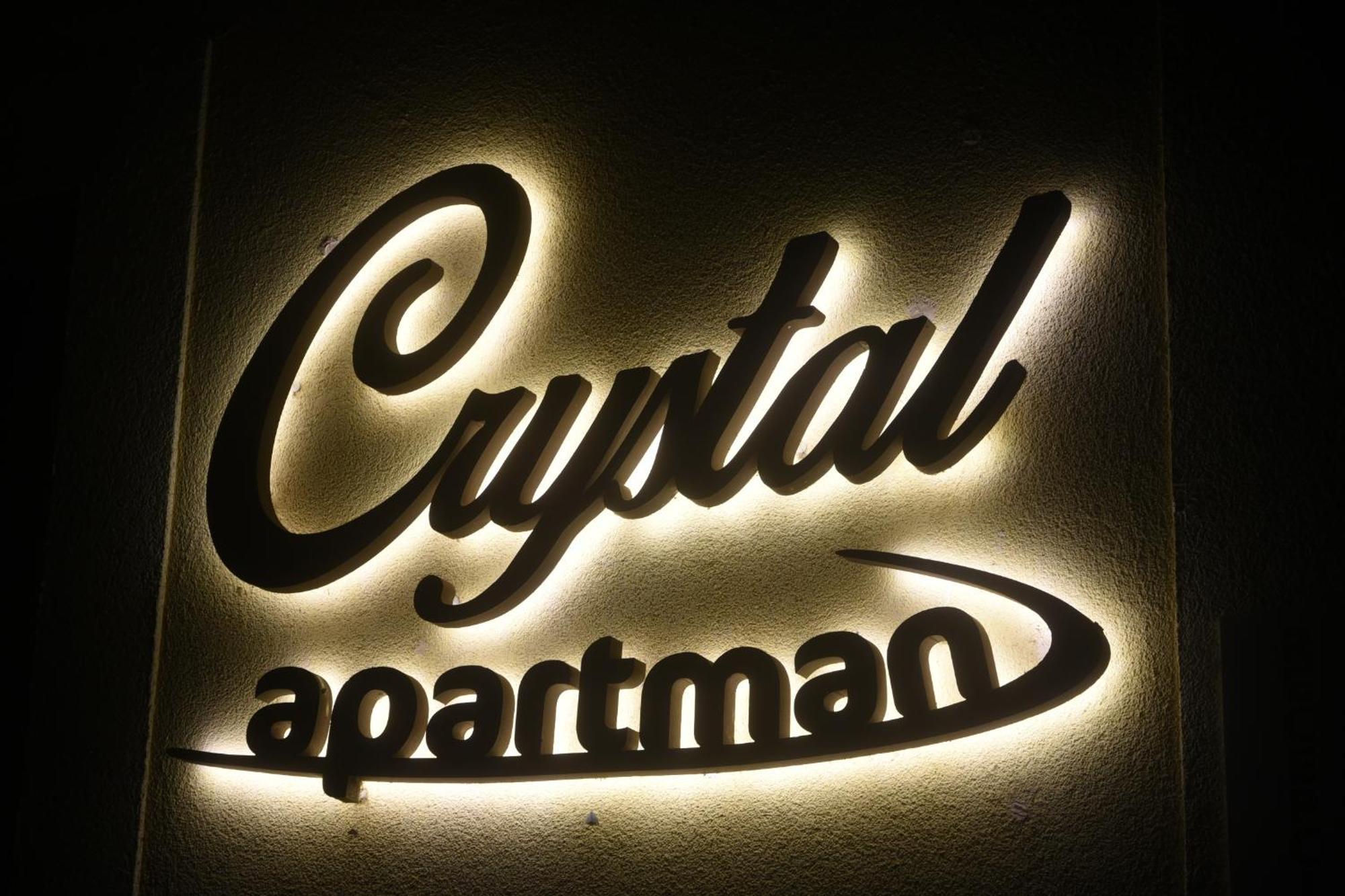 Apartment Crystal *